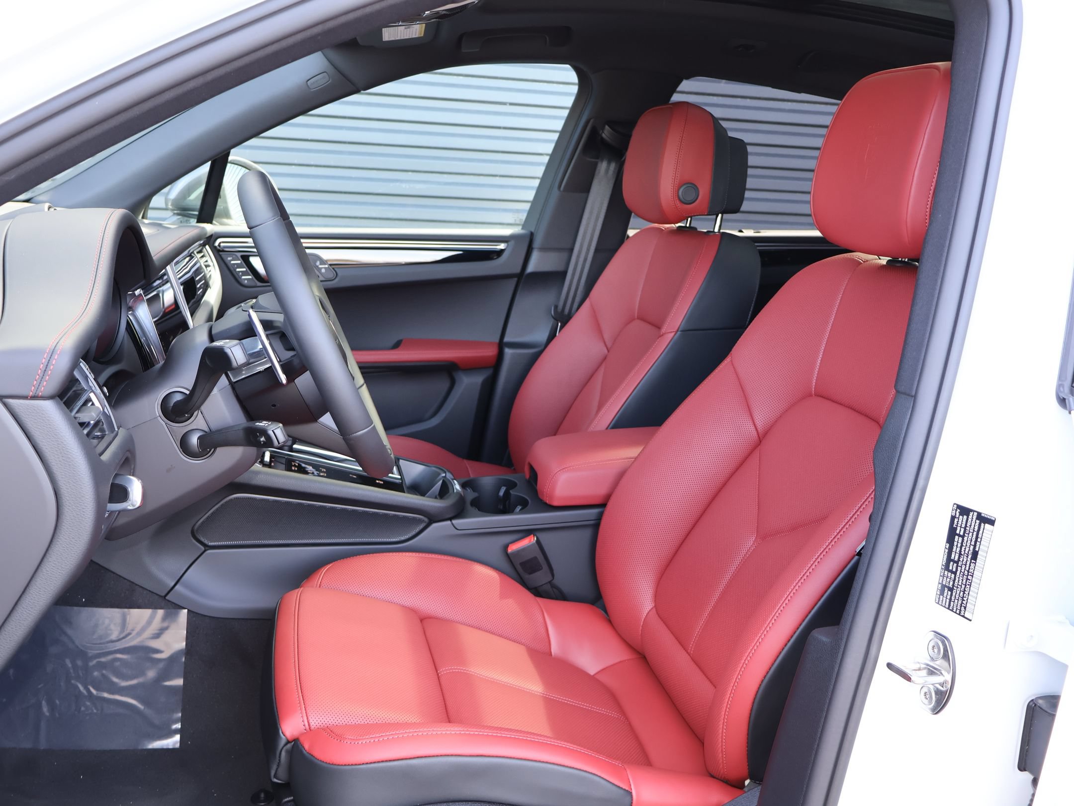 New 2026 Porsche Macan Turbo AWD/4WD image 5