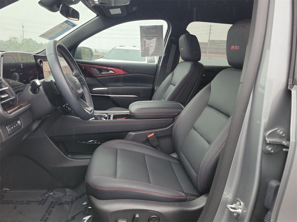 Certified 2025 Chevrolet Traverse Z71 w/ LPO, Cargo Package image 19