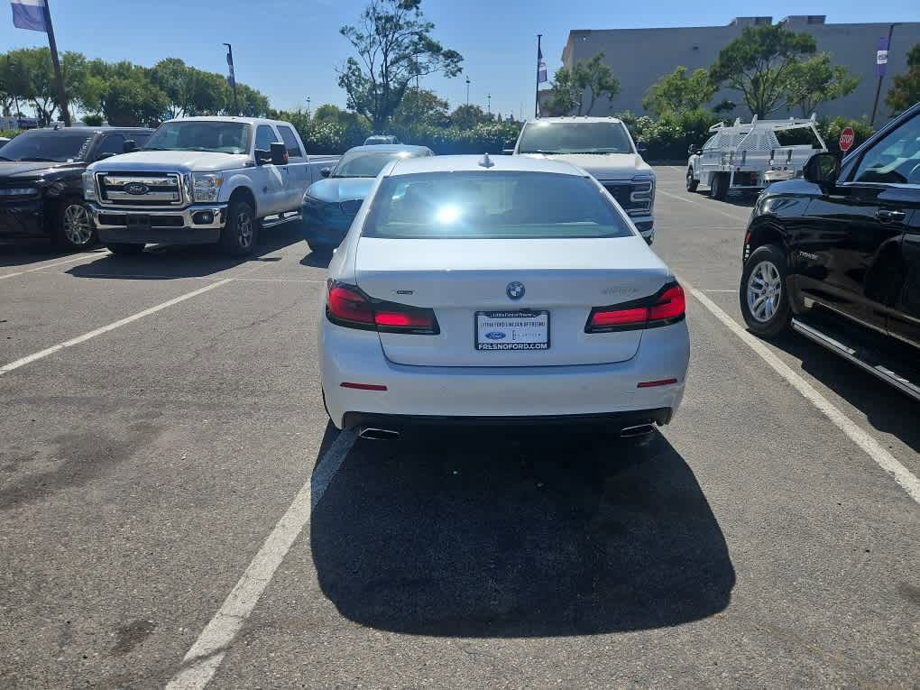 Used 2023 BMW 530e xDrive w/ Premium Package AWD/4WD image 7