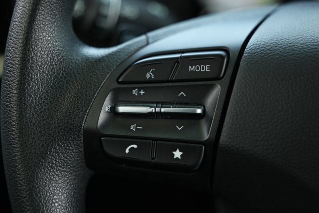 Used 2023 Hyundai Kona SE FWD image 32
