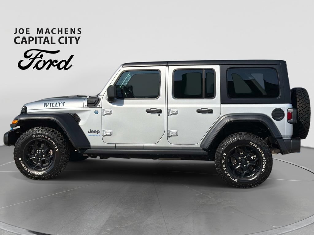 Used 2023 Jeep Wrangler Unlimited w/ Cold Weather Group AWD/4WD image 8