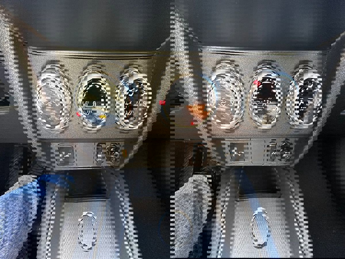 Used 2021 Mitsubishi Outlander Sport ES image 20