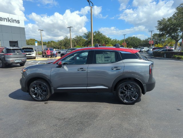 New 2026 Nissan Kicks SR w/ Cold Weather Package FWD image 10