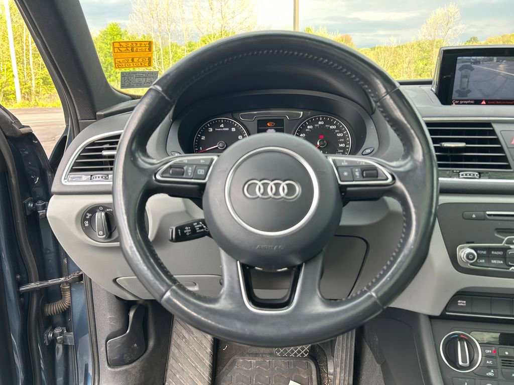 Used 2018 Audi Q3 2.0T Premium w/ Convenience Package AWD/4WD image 22