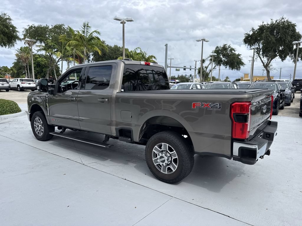 Used 2023 Ford F250 Lariat w/ Lariat Ultimate Package AWD/4WD image 12
