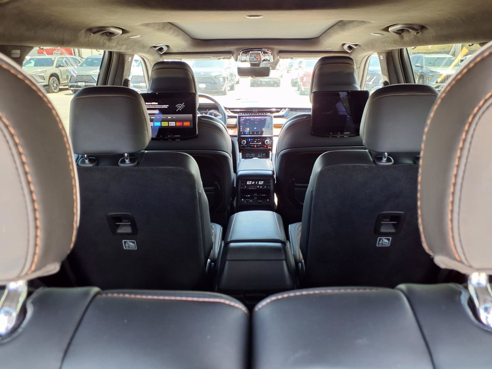 Used 2023 Jeep Grand Cherokee L Summit AWD/4WD image 36