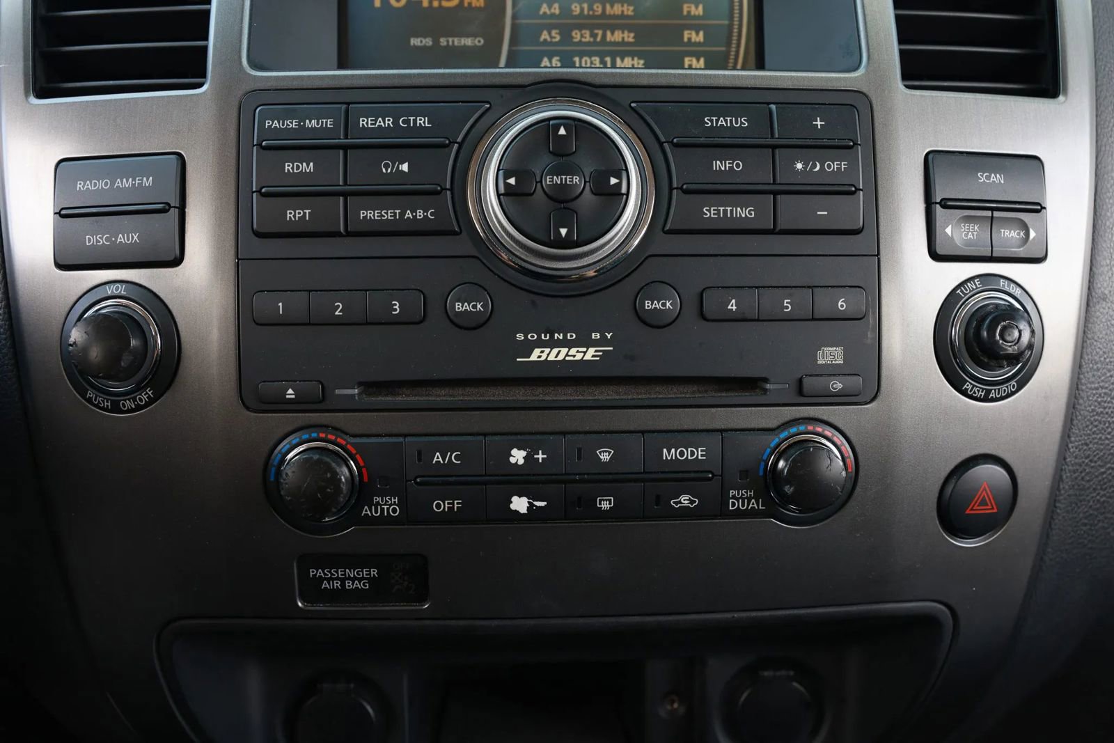 Used 2009 Nissan Armada LE RWD image 32