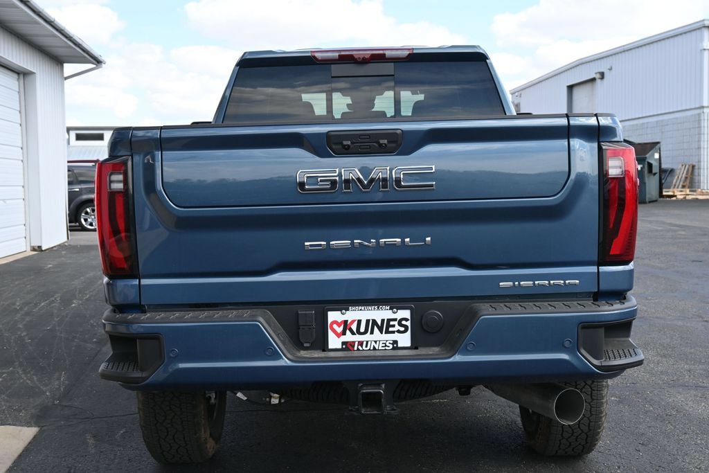 New 2026 GMC Sierra 3500 Denali Ultimate AWD/4WD image 9