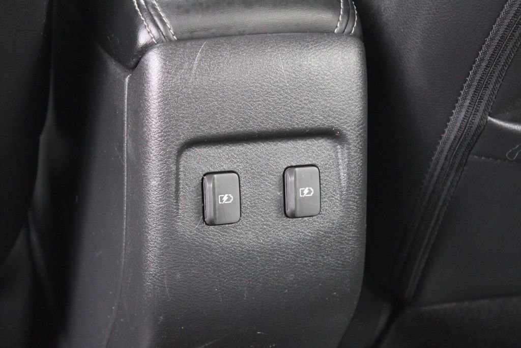 Used 2023 Nissan Kicks SR w/ SR Premium Package image 27