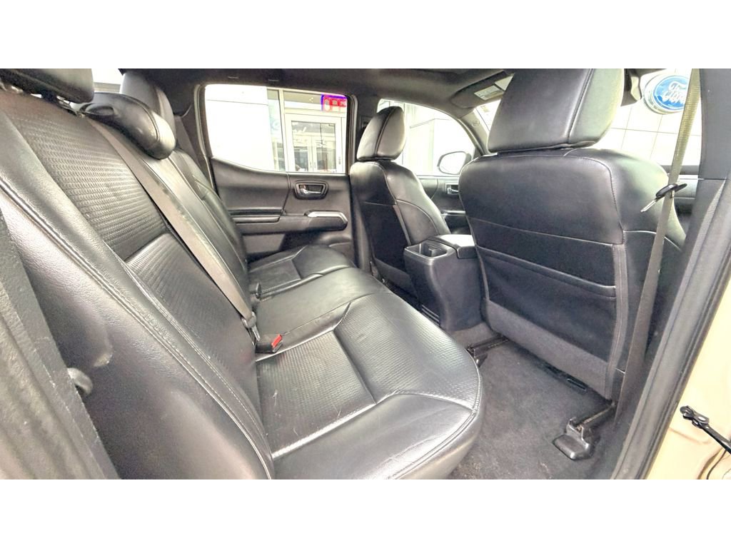 Used 2018 Toyota Tacoma Limited image 11