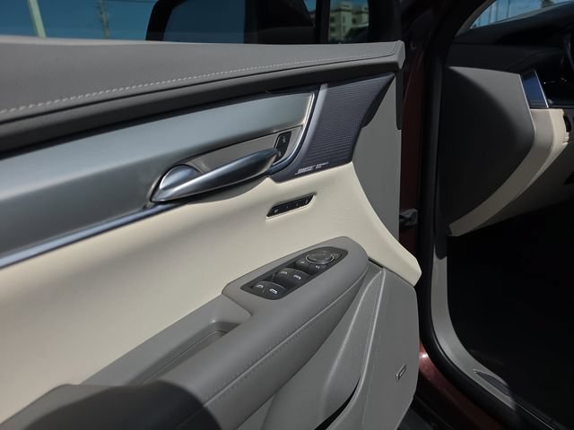 Used 2023 Cadillac XT5 Premium Luxury FWD image 17