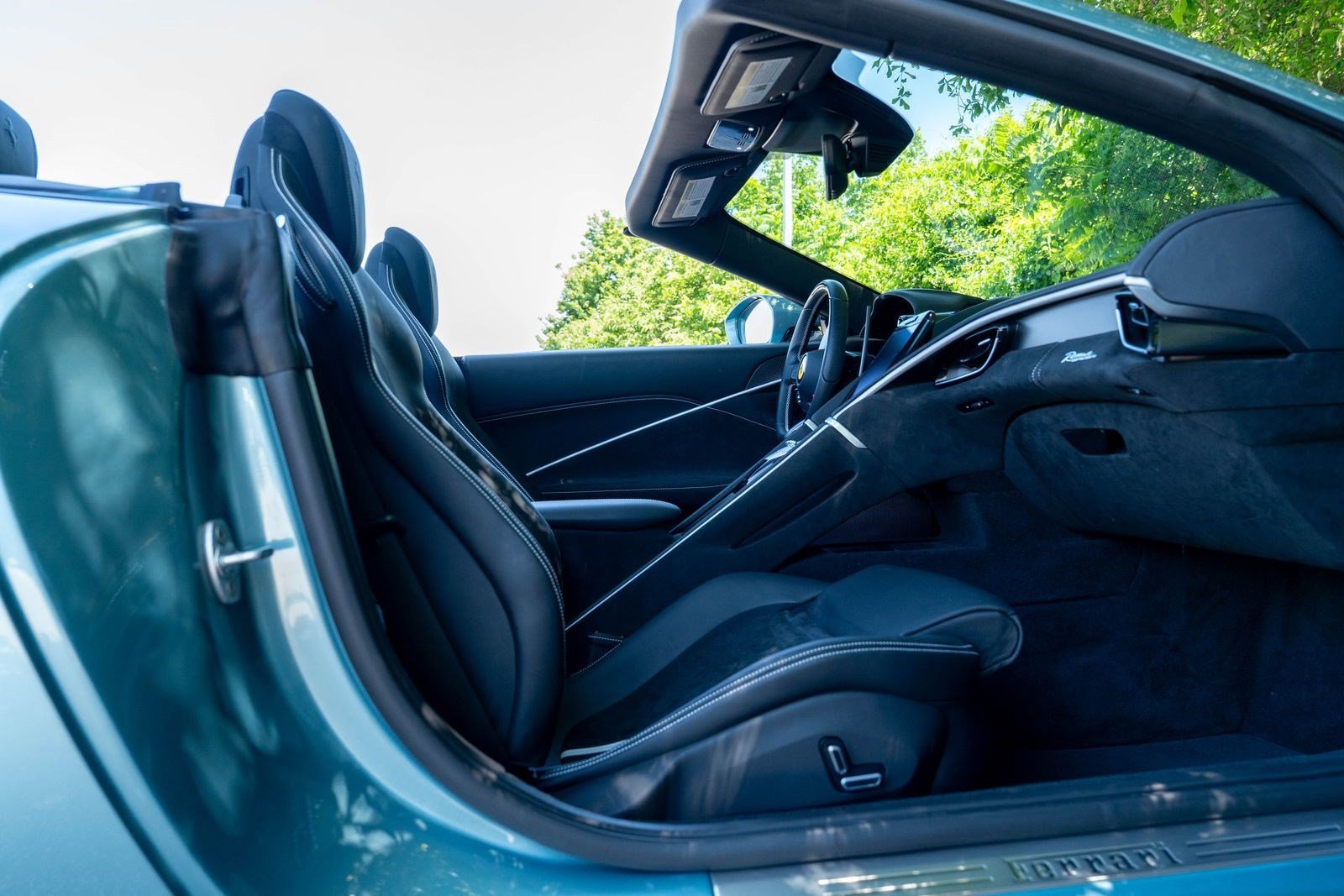 Used 2024 Ferrari Roma Spider RWD image 52