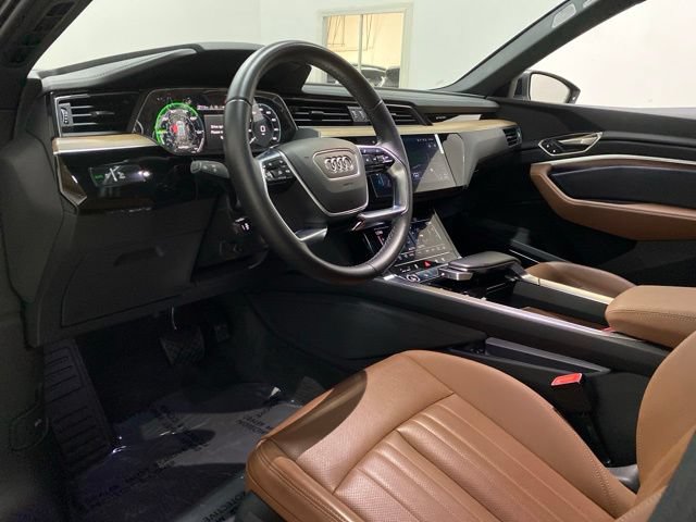 Used 2024 Audi Q8 e-tron Premium Plus w/ Premium Plus Package AWD/4WD image 67