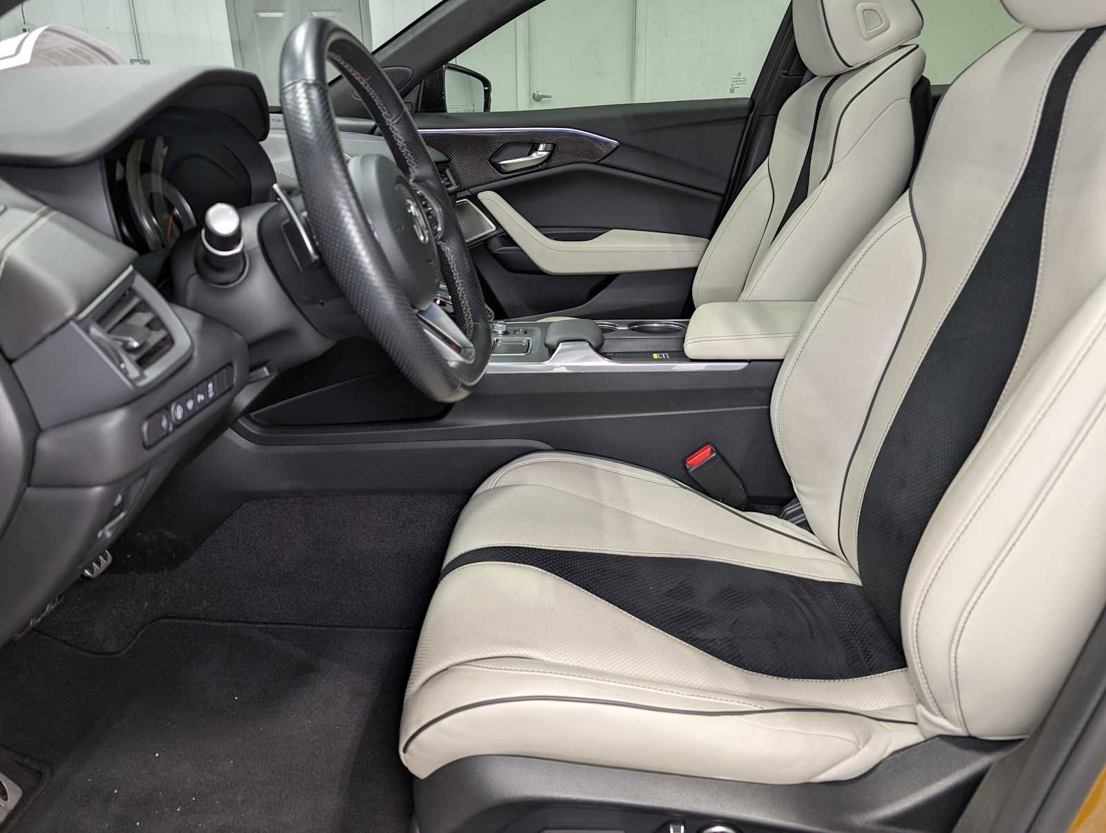 Certified 2022 Acura TLX Type S image 4