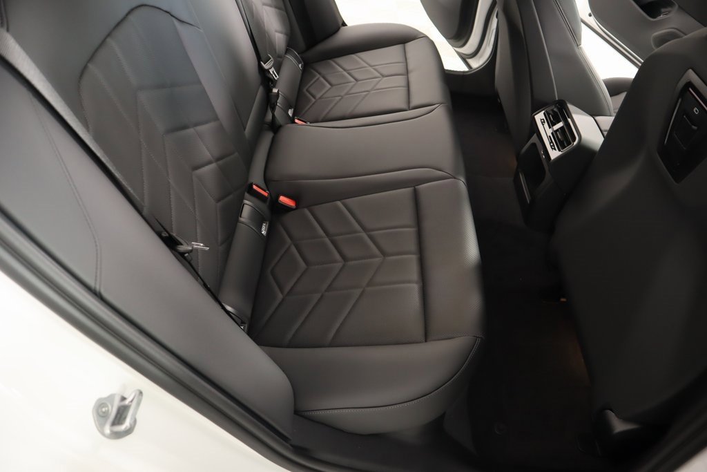 New 2025 BMW i5 xDrive40 w/ M Sport Package image 15