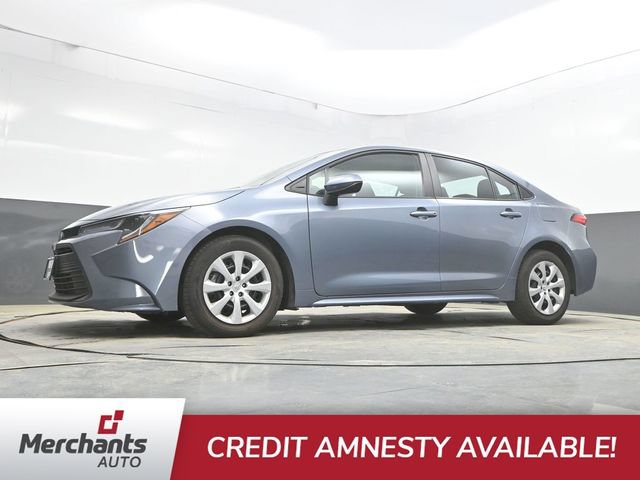 Used 2025 Toyota Corolla LE FWD image 31