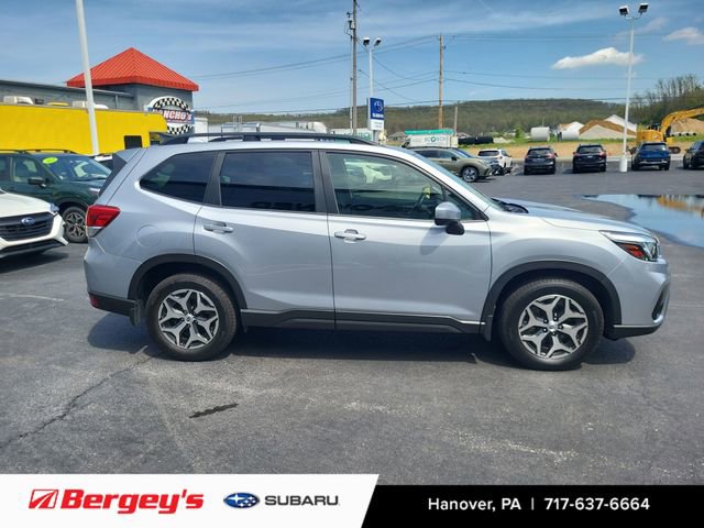 Used 2020 Subaru Forester Premium image 7