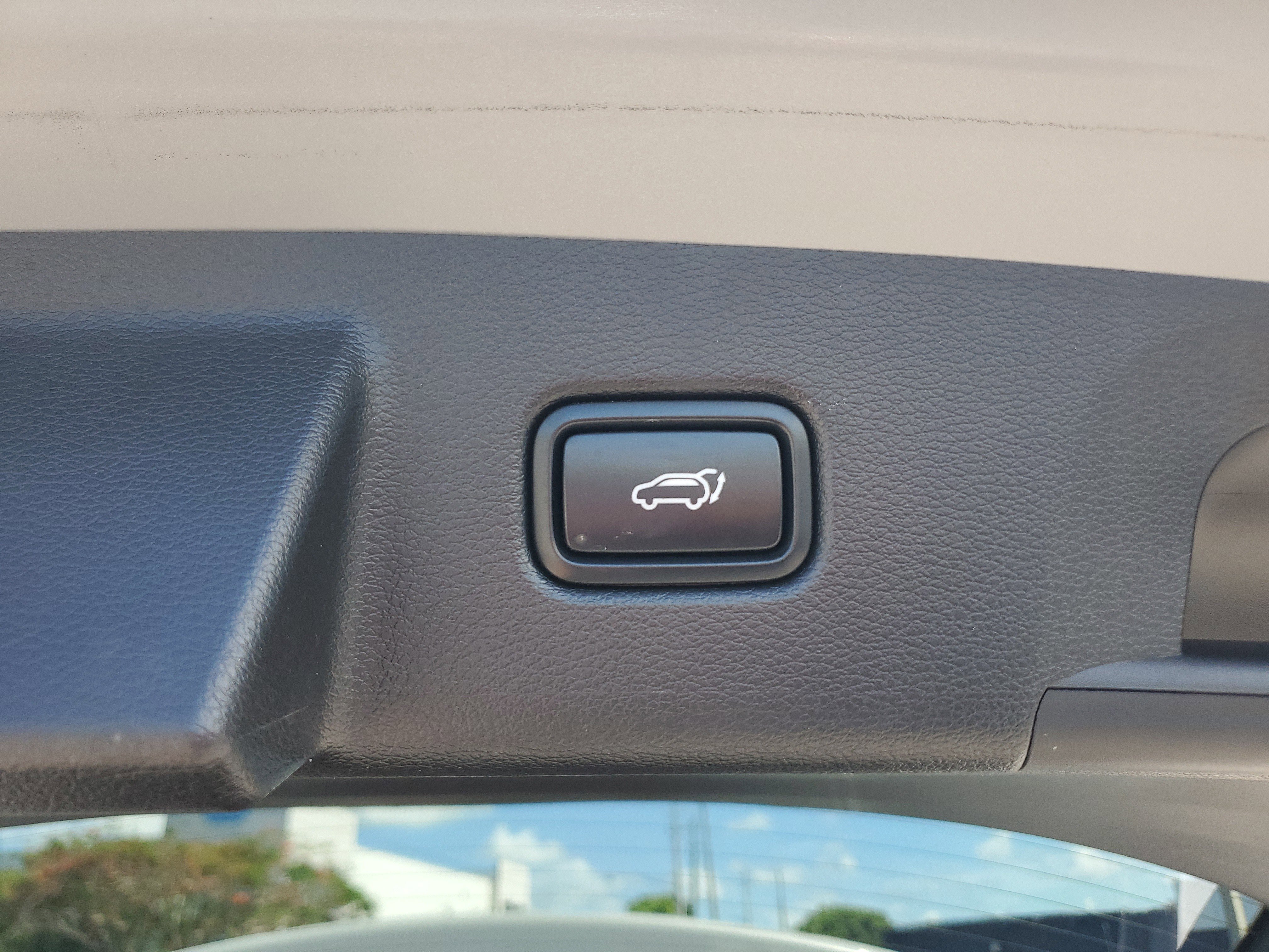 Used 2022 Kia Telluride EX w/ EX Premium Package image 19