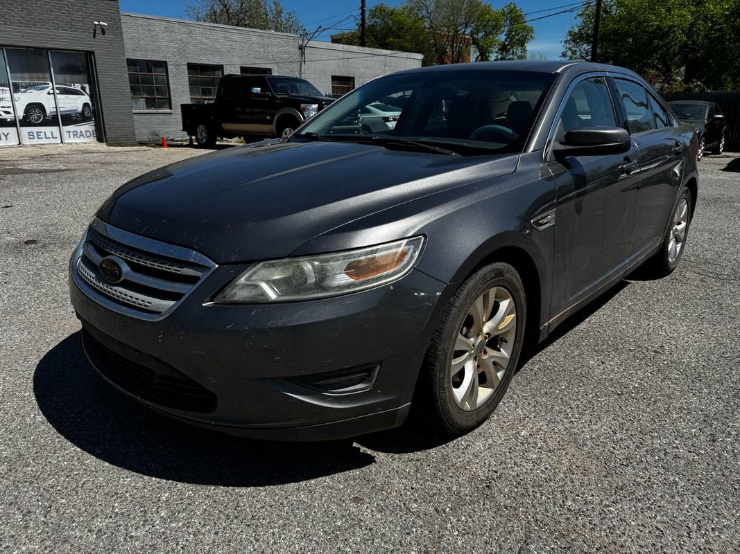 Used 2011 Ford Taurus SEL w/ 201A Rapid Spec Order Code FWD image 1