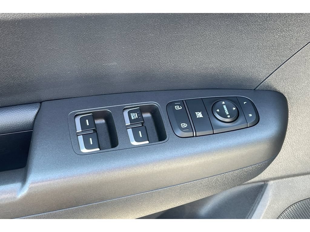 Used 2021 Kia Sportage LX FWD image 12