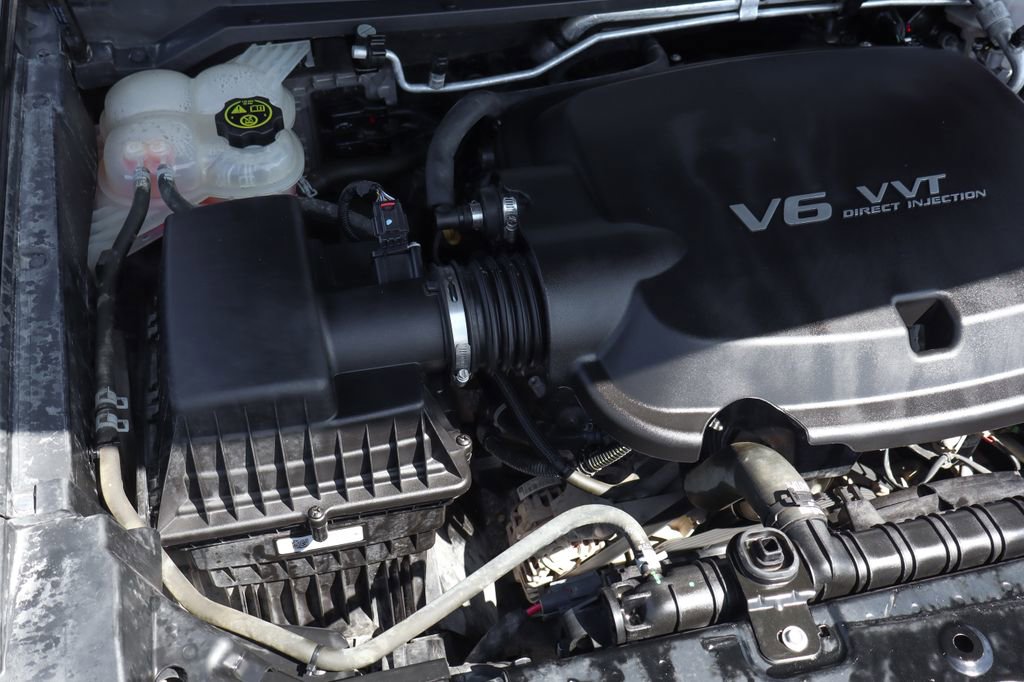 Used 2020 Chevrolet Colorado LT w/ Colorado RST Special Edition image 12