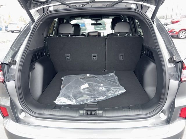 Used 2024 Ford Escape ST-Line w/ Tech Pack #1 AWD/4WD image 15