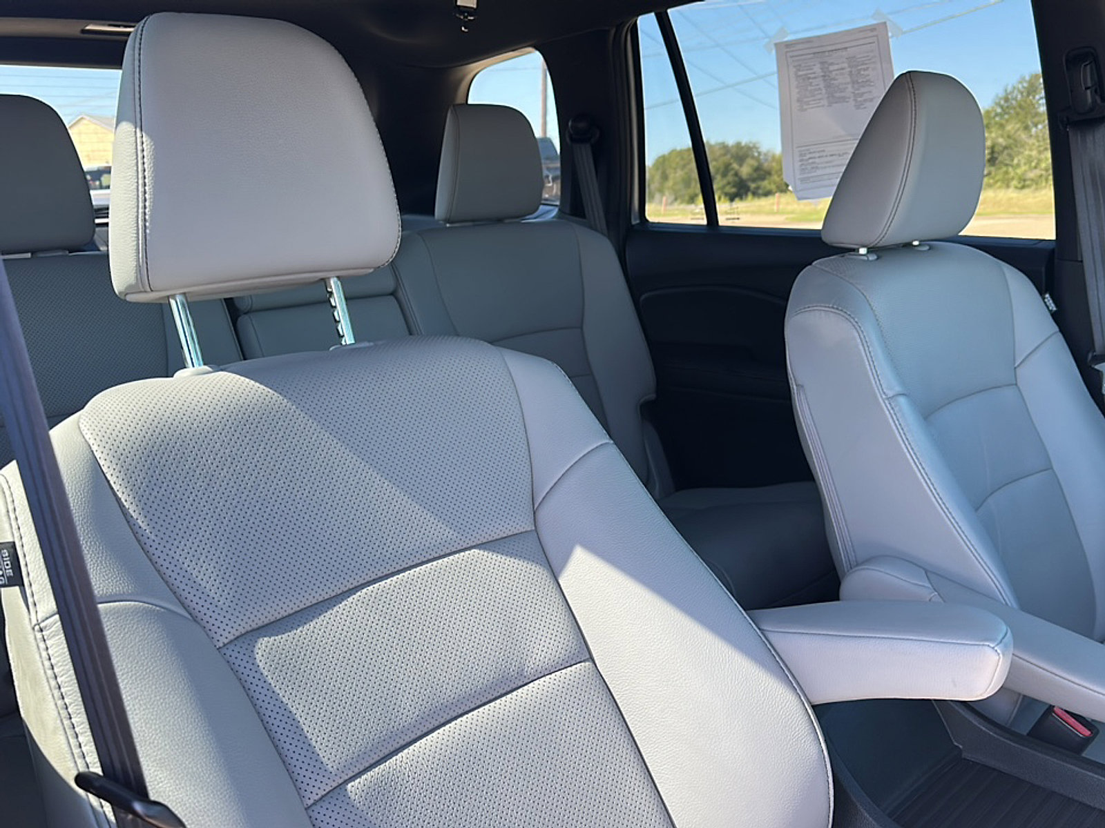 Used 2023 Honda Passport EX-L image 24