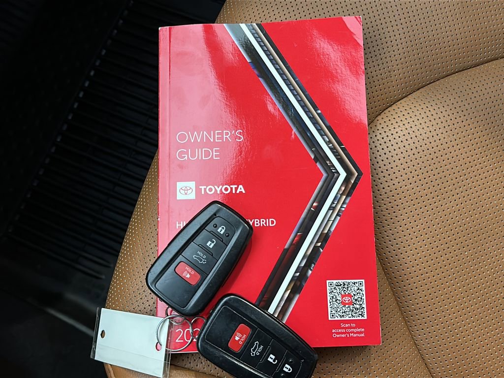 Used 2022 Toyota Highlander Platinum AWD/4WD image 35