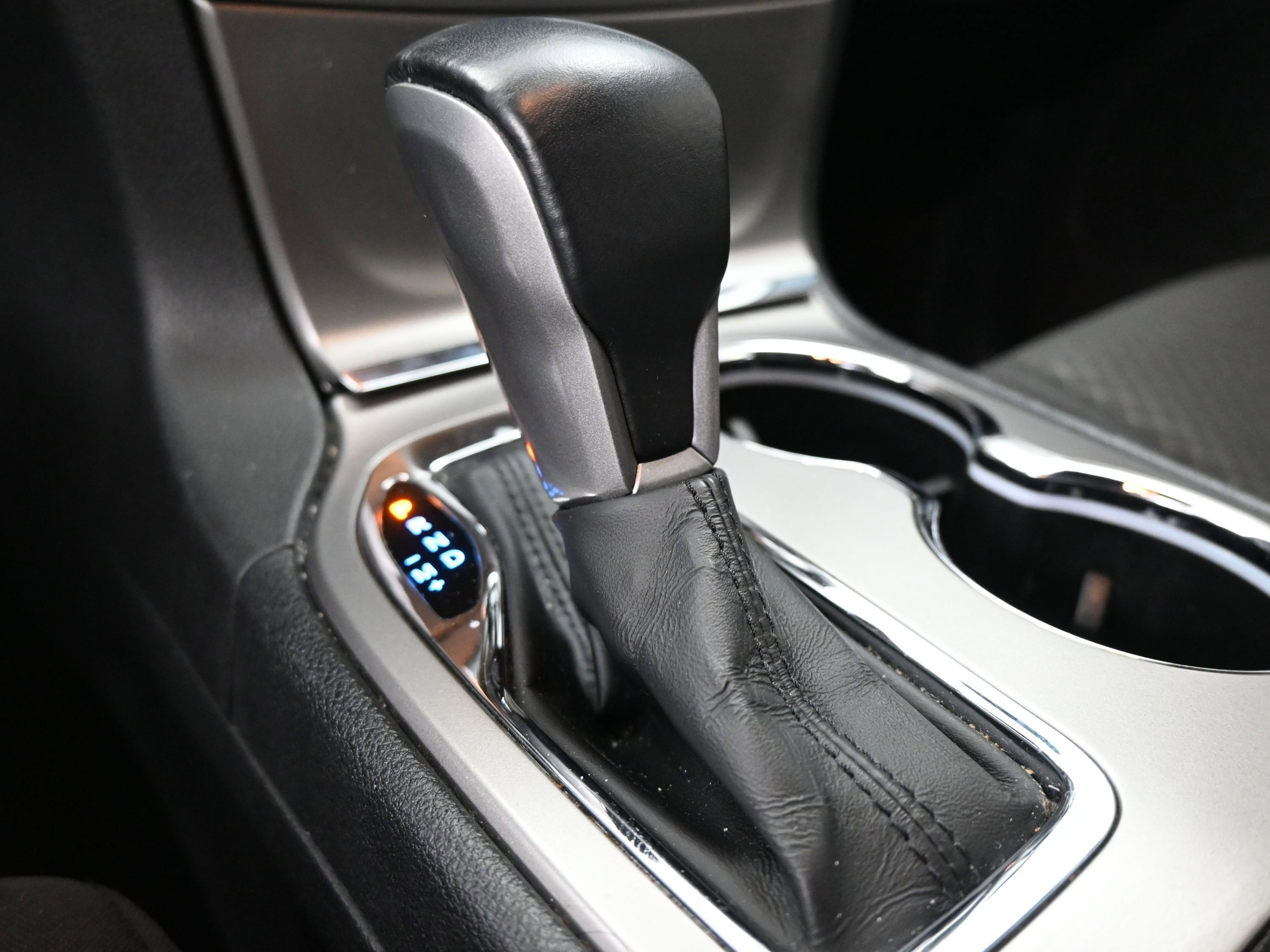 Used 2021 Jeep Grand Cherokee Laredo image 15