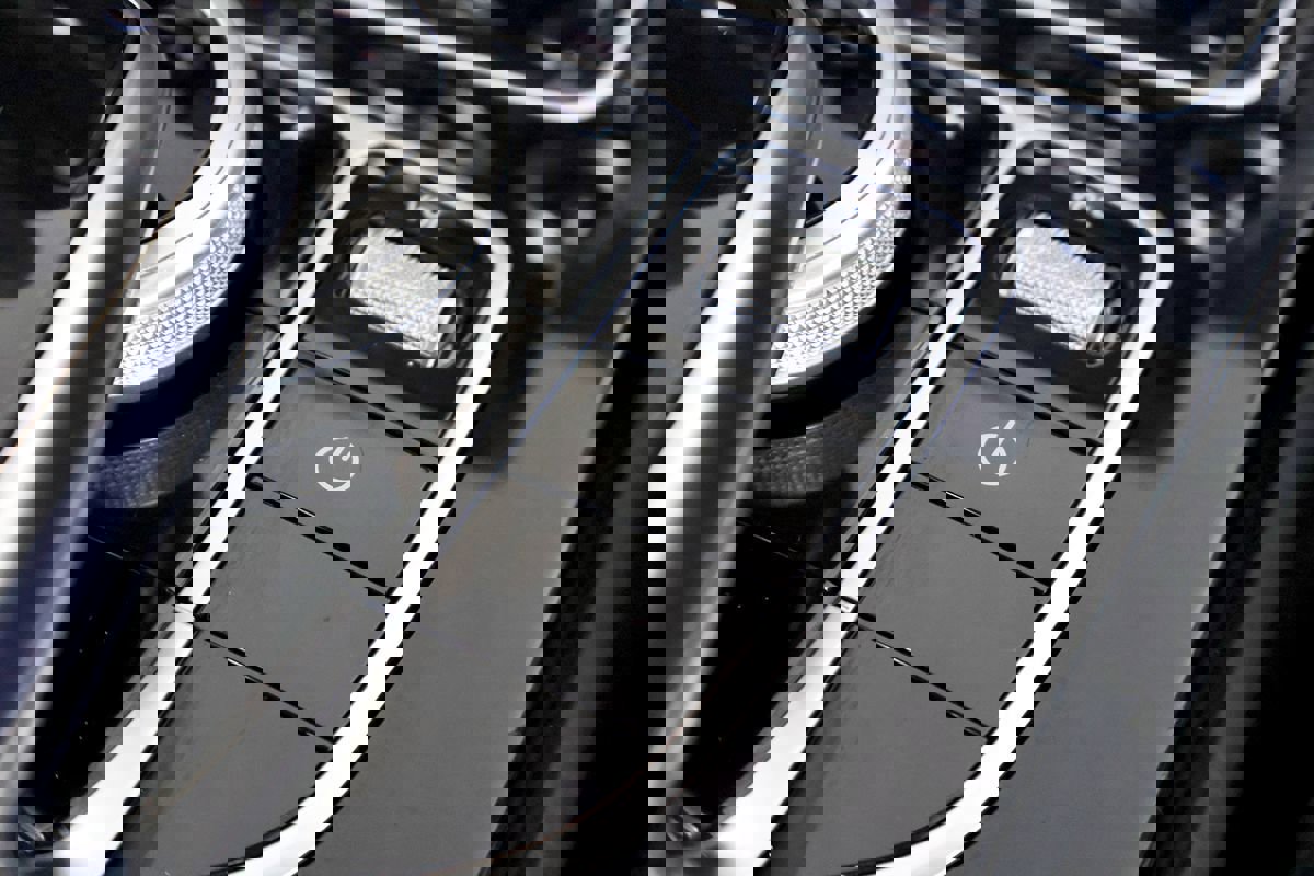 Used 2015 Mercedes-Benz C 300 Sport image 37