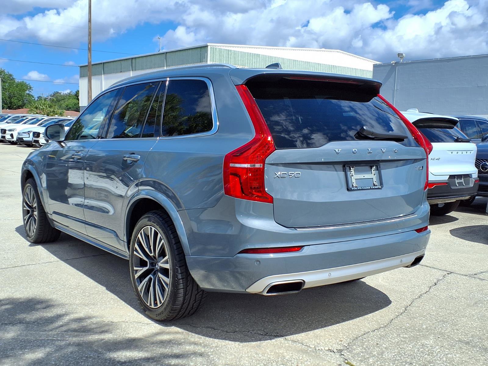 Used 2020 Volvo XC90 T5 Momentum w/ Protection Package Premier AWD/4WD image 5