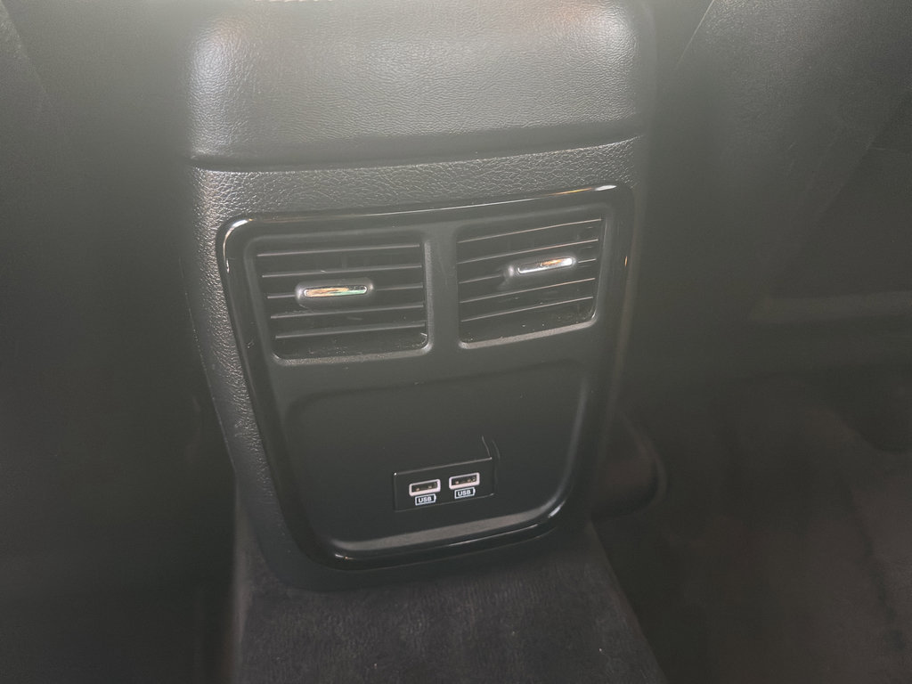 Used 2018 Chrysler 300 S AWD/4WD image 11