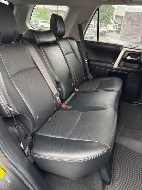 Used 2021 Toyota 4Runner Limited AWD/4WD image 12