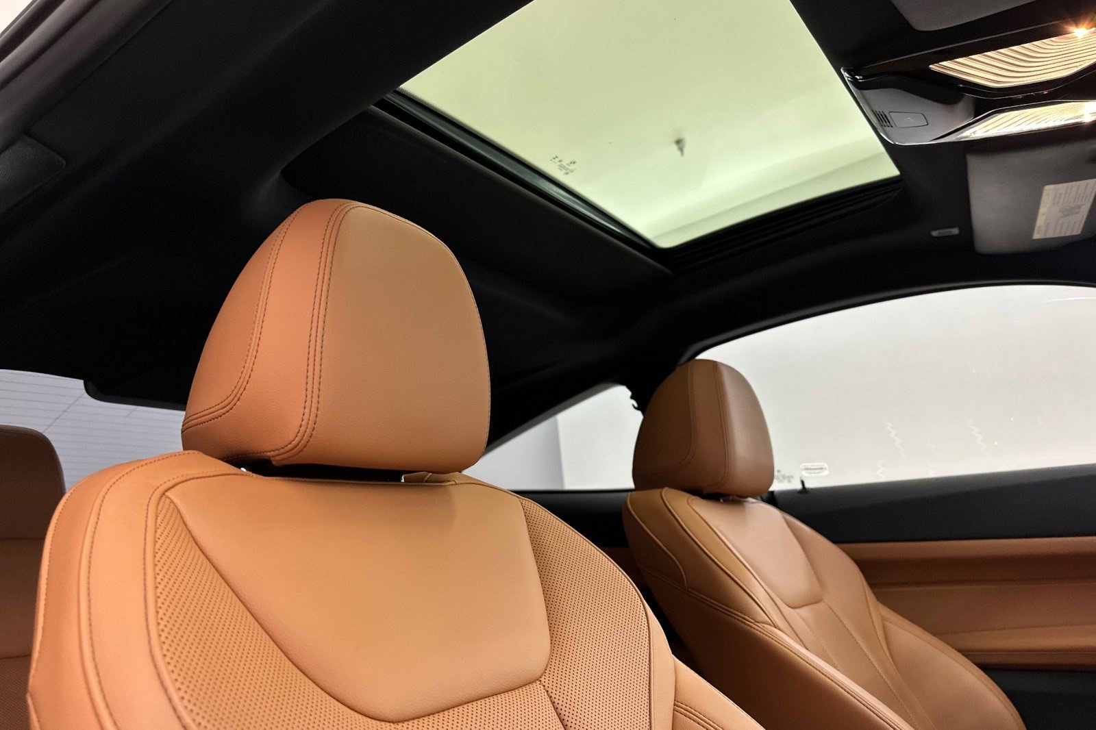 Certified 2024 BMW 430i Coupe w/ M Sport Package RWD image 25