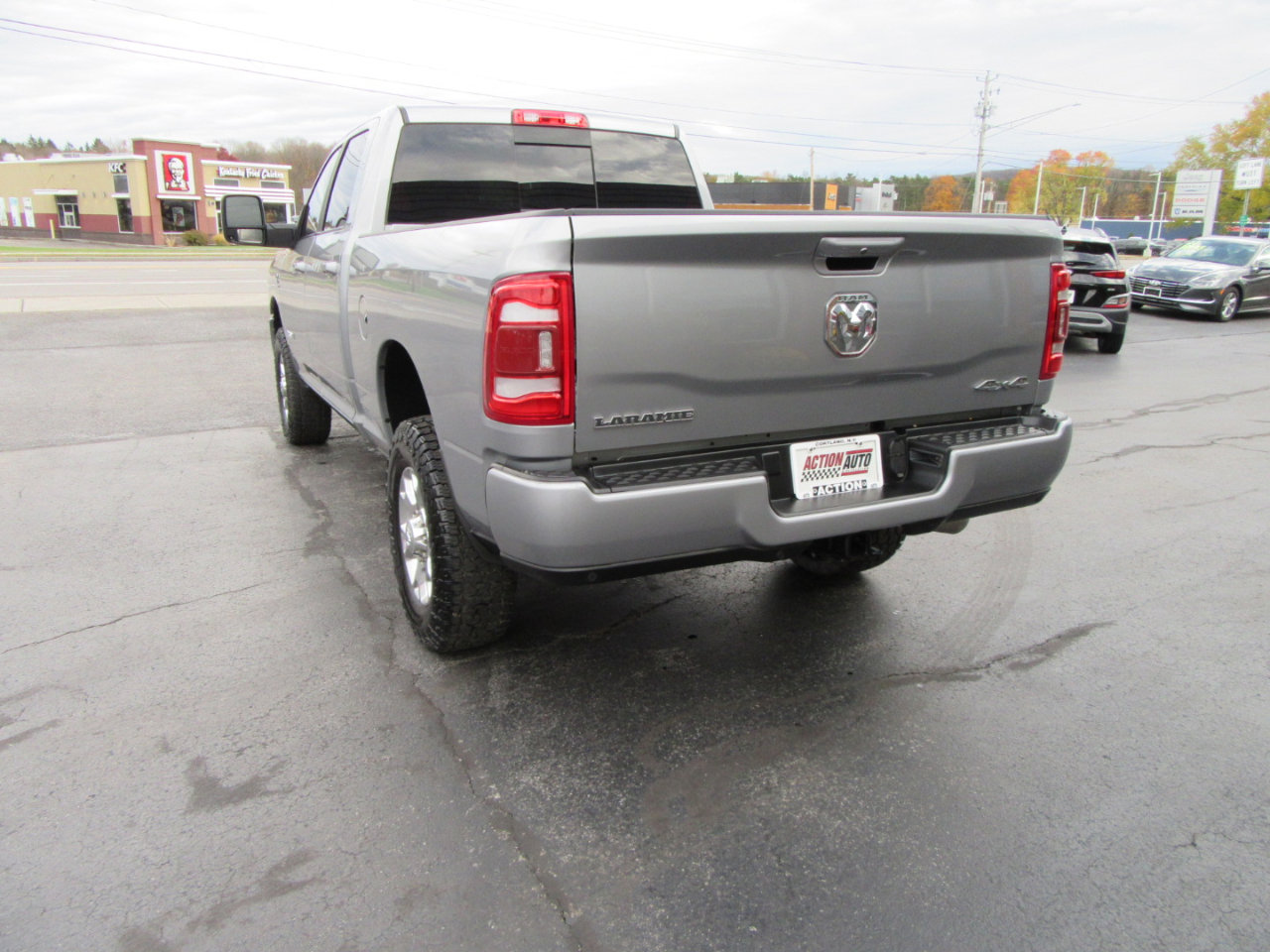 Used 2024 RAM 2500 Laramie image 9