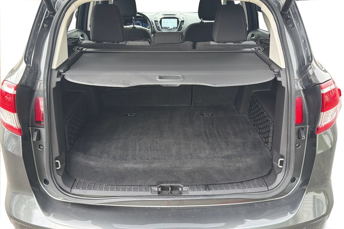 Used 2018 Ford C-MAX SE w/ Equipment Group 201A FWD image 11