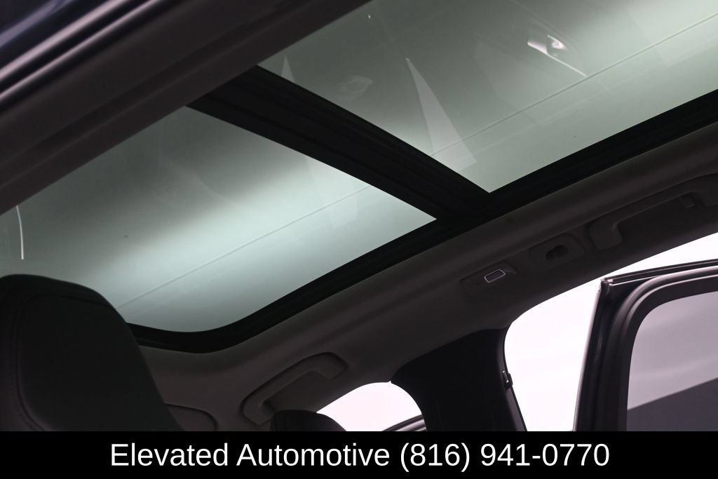 Used 2024 Volvo XC60 T8 Ultimate w/ Protection Package Premier AWD/4WD image 21