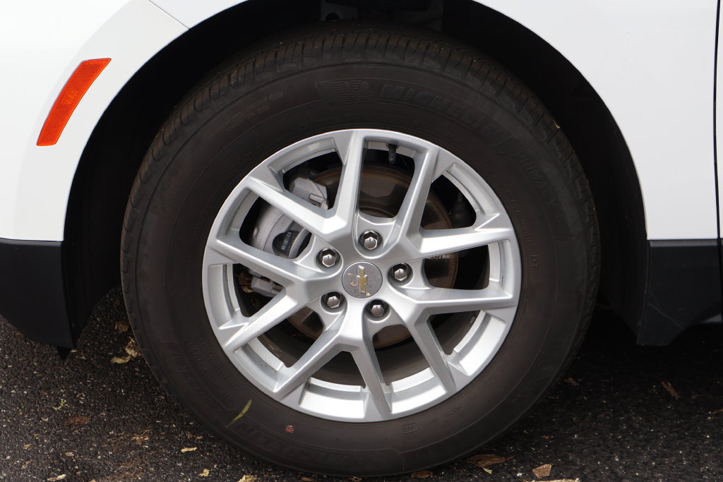 Certified 2024 Chevrolet Equinox LS w/ LS Convenience Package FWD image 13