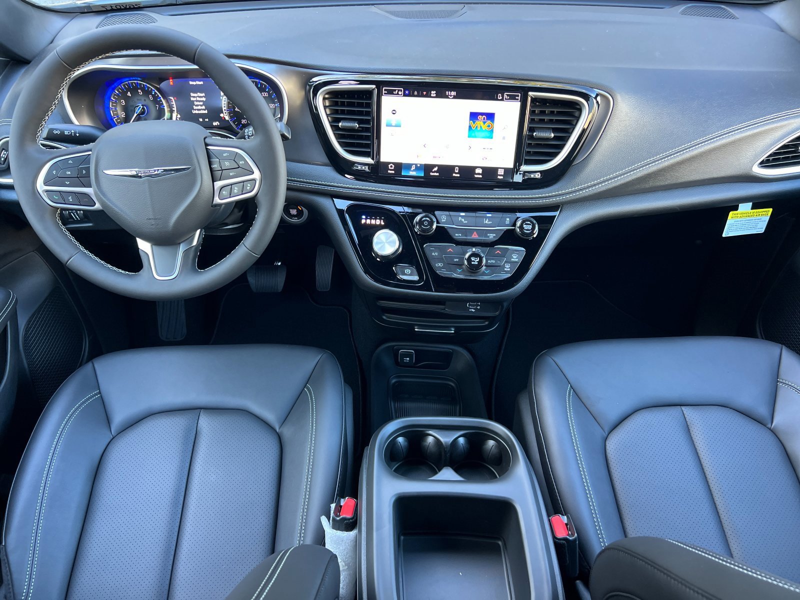 New 2026 Chrysler Pacifica Select image 13