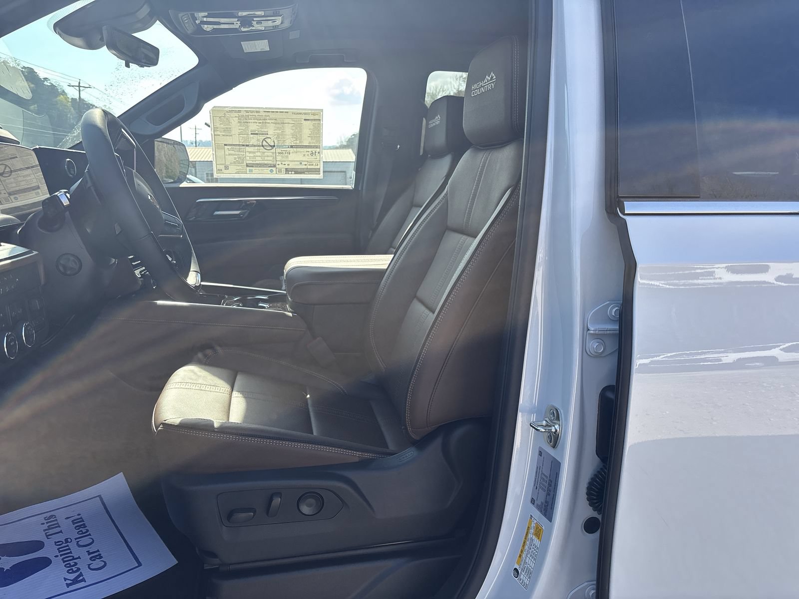 New 2026 Chevrolet Tahoe High Country AWD/4WD image 11