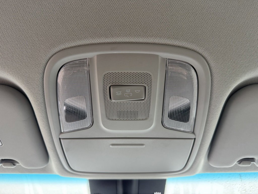 Used 2022 Kia Niro EX w/ Cold Weather Package image 31