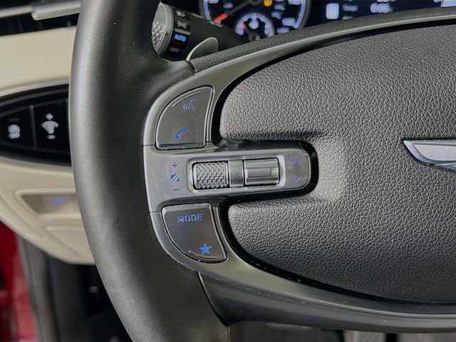 Used 2023 Genesis GV70 2.5T w/ Select Package image 17