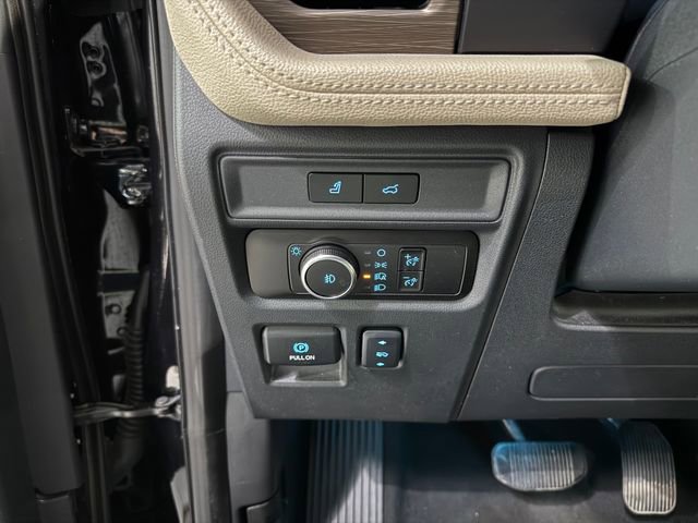 Used 2024 Ford Expedition Max Limited image 27