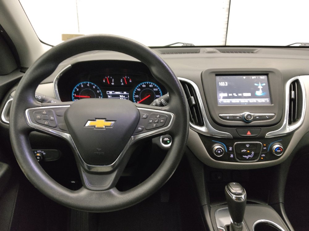 Used 2018 Chevrolet Equinox LS FWD image 22