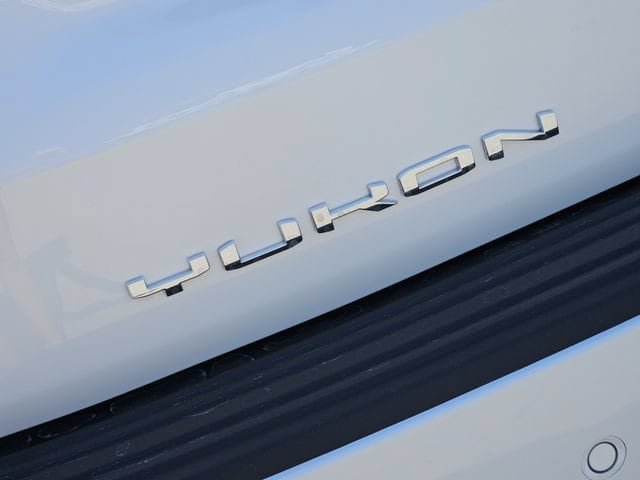 New 2026 GMC Yukon XL Denali w/ Sun & Power Step Package AWD/4WD image 7