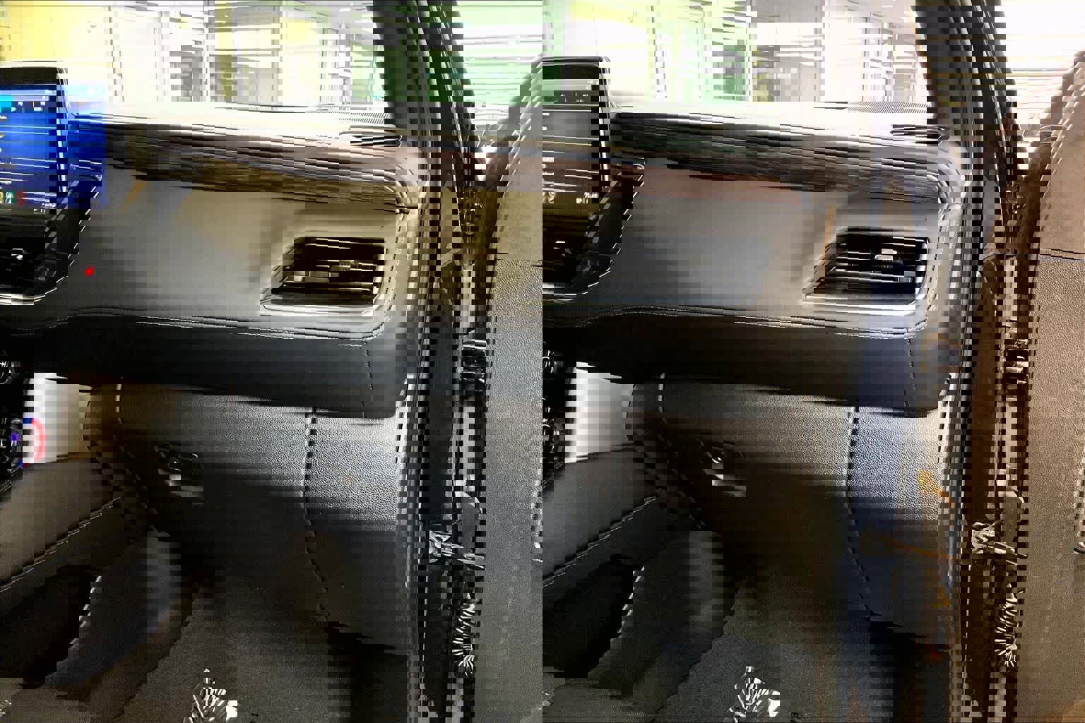 Used 2021 Chevrolet Tahoe LS image 32