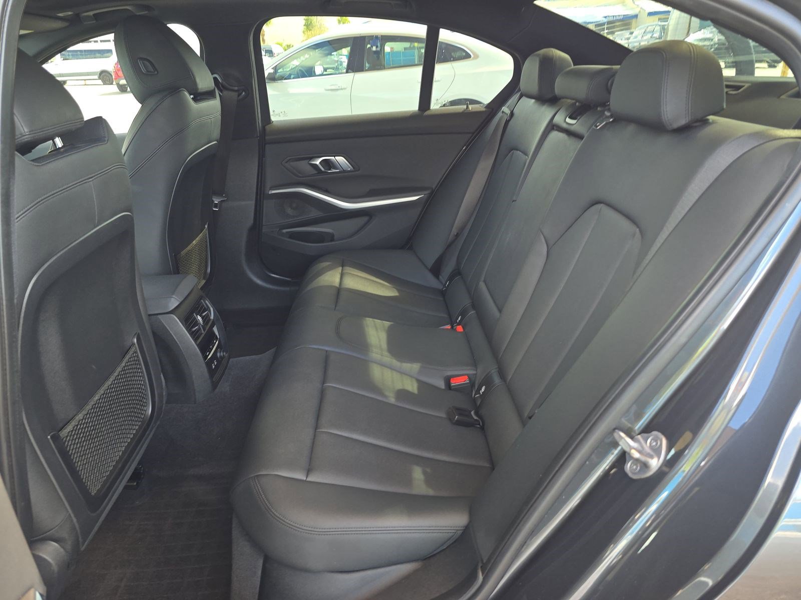 Used 2019 BMW 330i 330i w/ Driving Assistance Package image 13