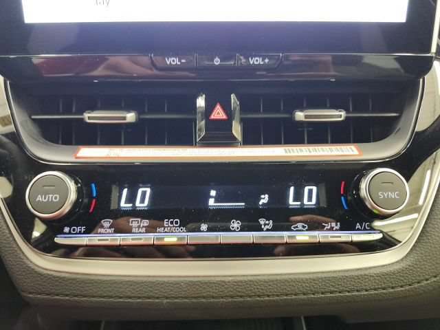 Certified 2026 Toyota Corolla Cross XLE FWD image 60