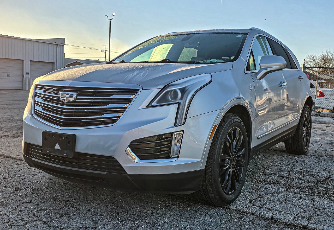 Used 2019 Cadillac XT5 AWD image 3