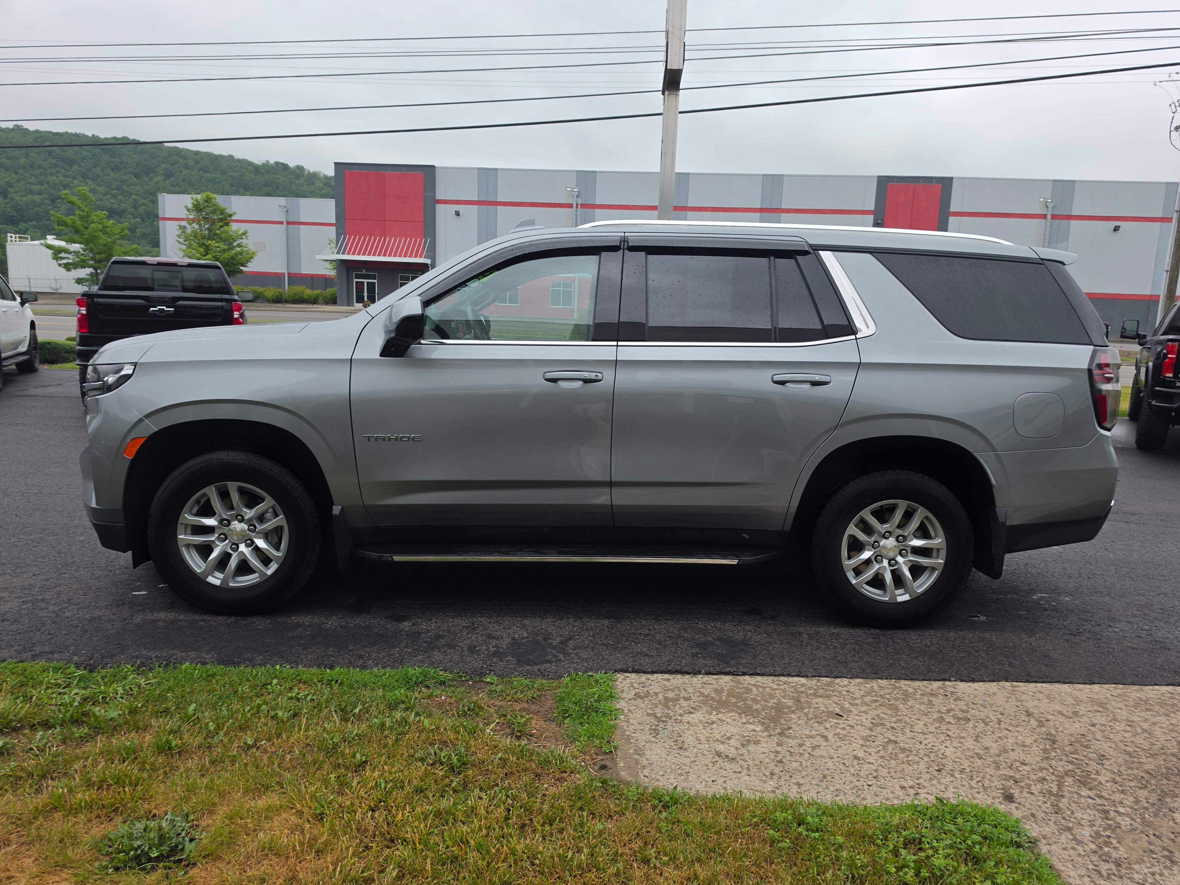 Used 2023 Chevrolet Tahoe LS AWD/4WD image 7